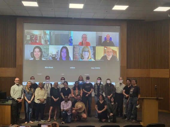 Faculty_Student_group-photo